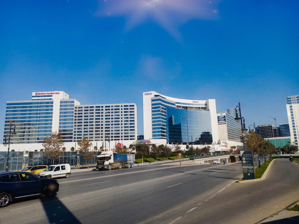 Amazing Appartement Au Centre Ville En Face Hilton & Gare Train De Tgv De Tanger Tangier Exterior photo